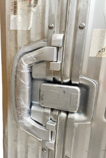 RIMOWA トパーズ ハードケース ハンドル交換(持ち手修理) 修理後