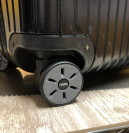 RIMOWA キャスター交換修理 修理後