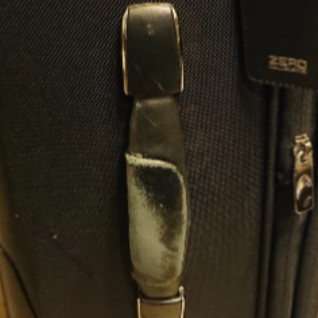TUMI 革ハンドル修理