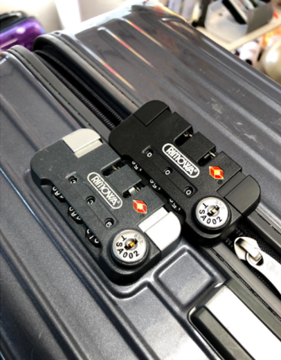 RIMOWA サルサ ロック交換（色変更カスタム対応）