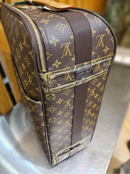 LOUIS VUITTON Louis Vuitton ゴムヒンジ破損修理