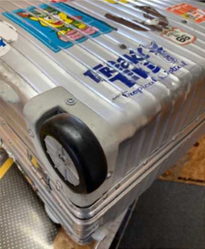 RIMOWA アルミボディ削れ修理(広範囲補修対応) 修理後