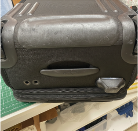TUMI フットパーツ交換修理