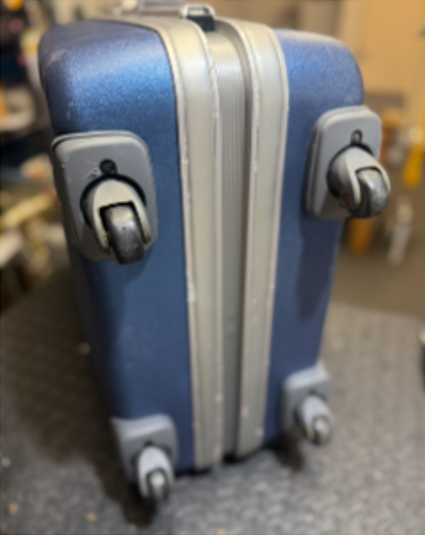 ゼロハリバートン キャスター根本交換修理