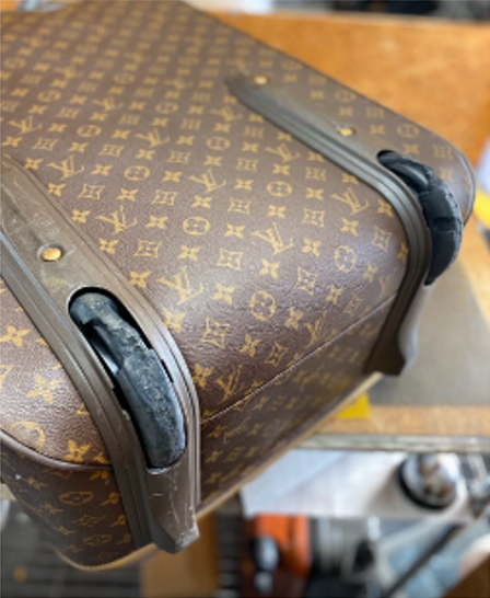 LOUIS VUITTON Louis Vuitton キャスター完全摩耗修理