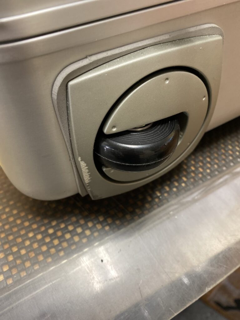 ゼロハリバートン タイヤ修理