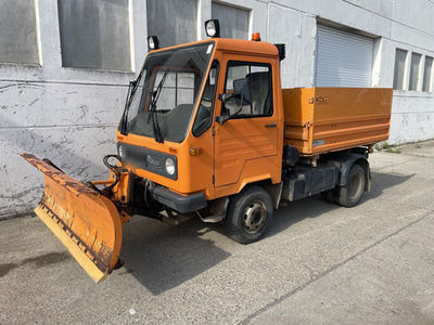 Angekaufter Multicar M26 Kipper mit Schiebeschild