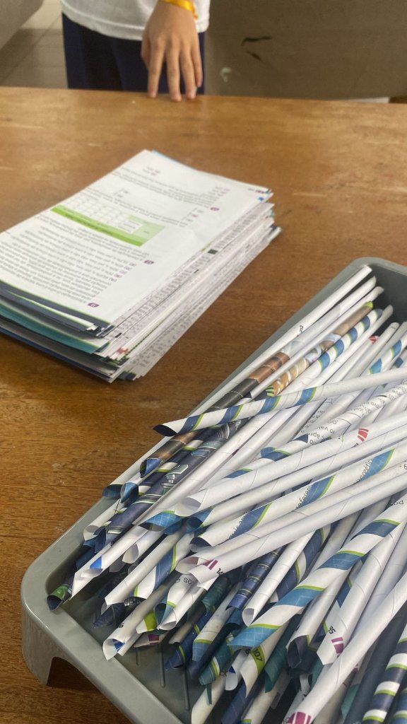 Canudos de papel enrolados prontos para impermeabilização