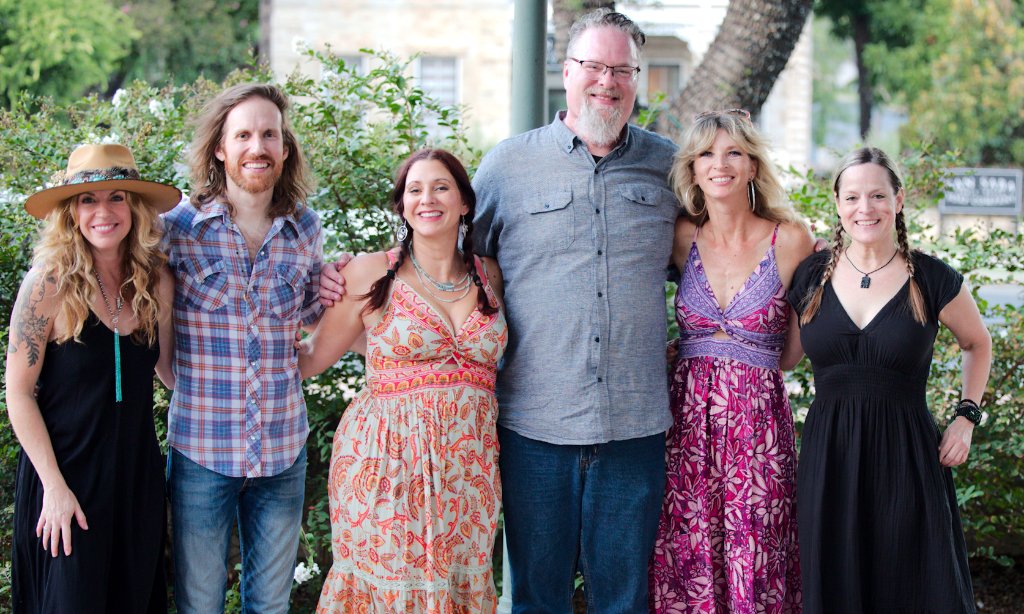 Sister Golden Hair live performance — Fredericksburg