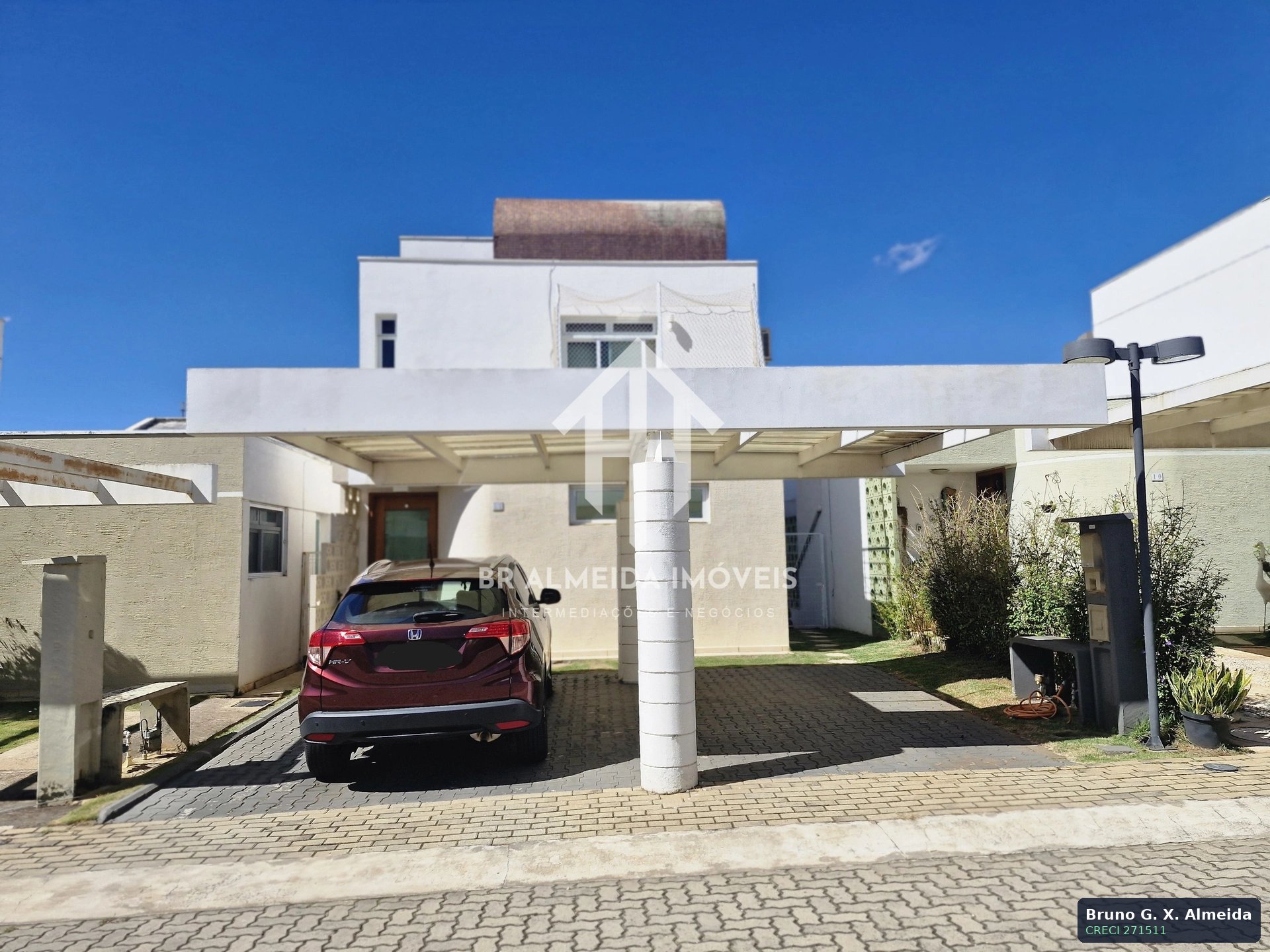Casa em condomínio fechado com 3 quartos
