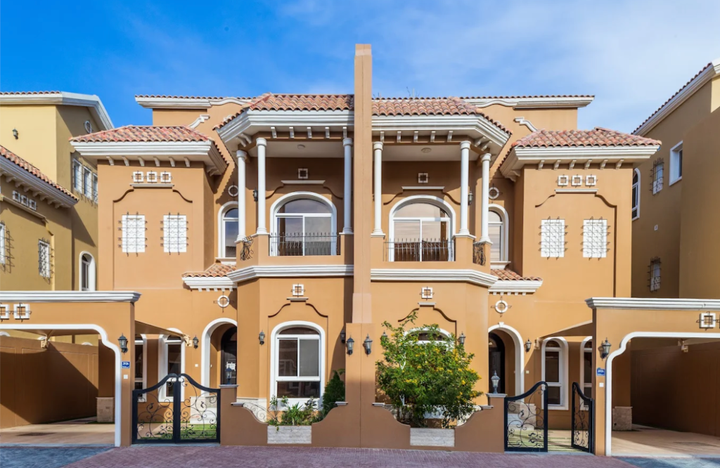 El Mercado Village — Luxury Villa Exterior