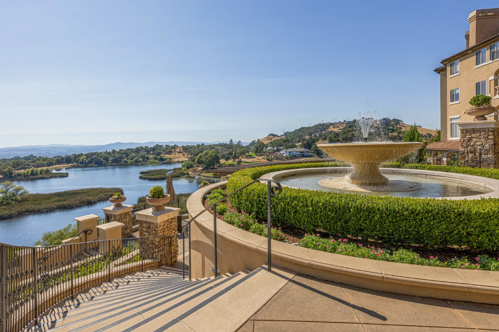 VARENNA AT FOUNTAINGROVE preview