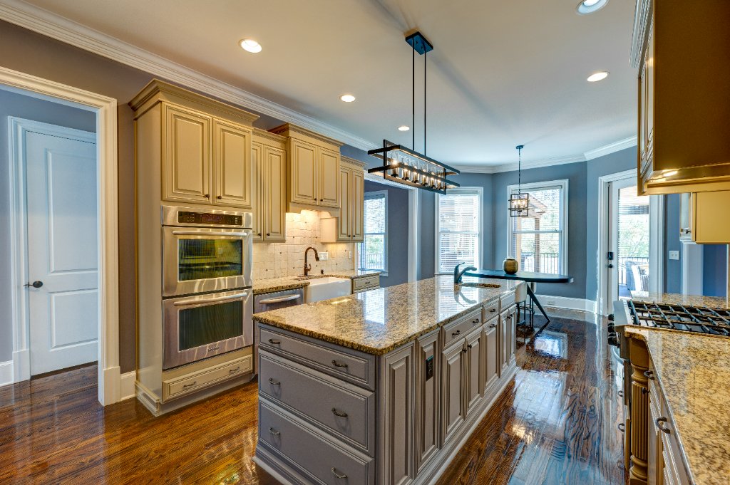 Gourmet Kitchen - 1049 Highland Village Trail