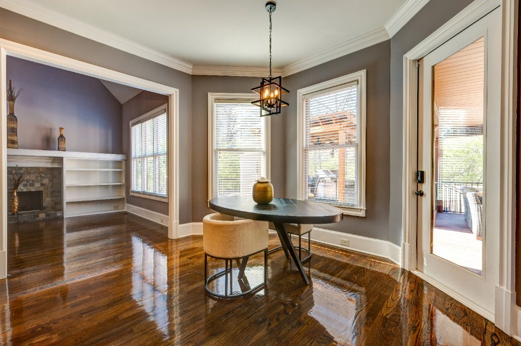 Breakfast Nook - 1049 Highland Village Trail