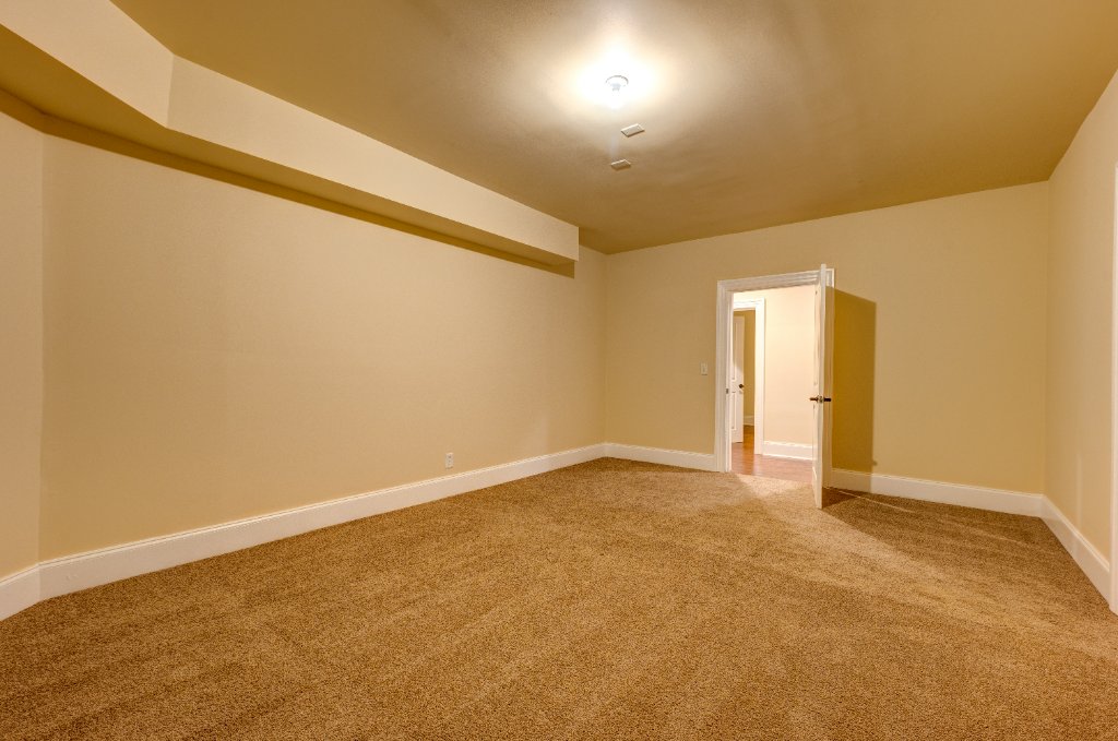 Terrace Level Bonus Room - 1049 Highland Village Trail