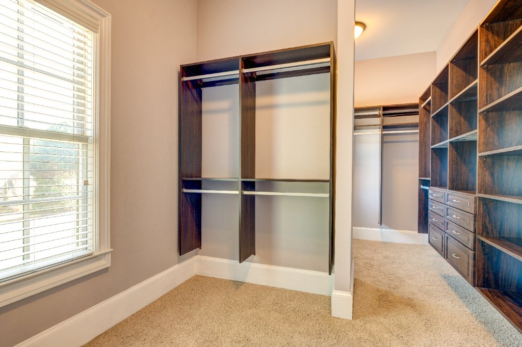 Primary Closet - 1049 Highland Village Trail