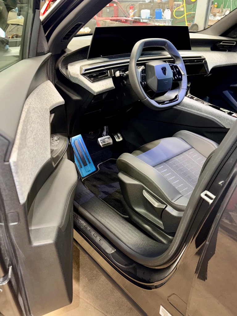Peugeot — intérieur nettoyage — après