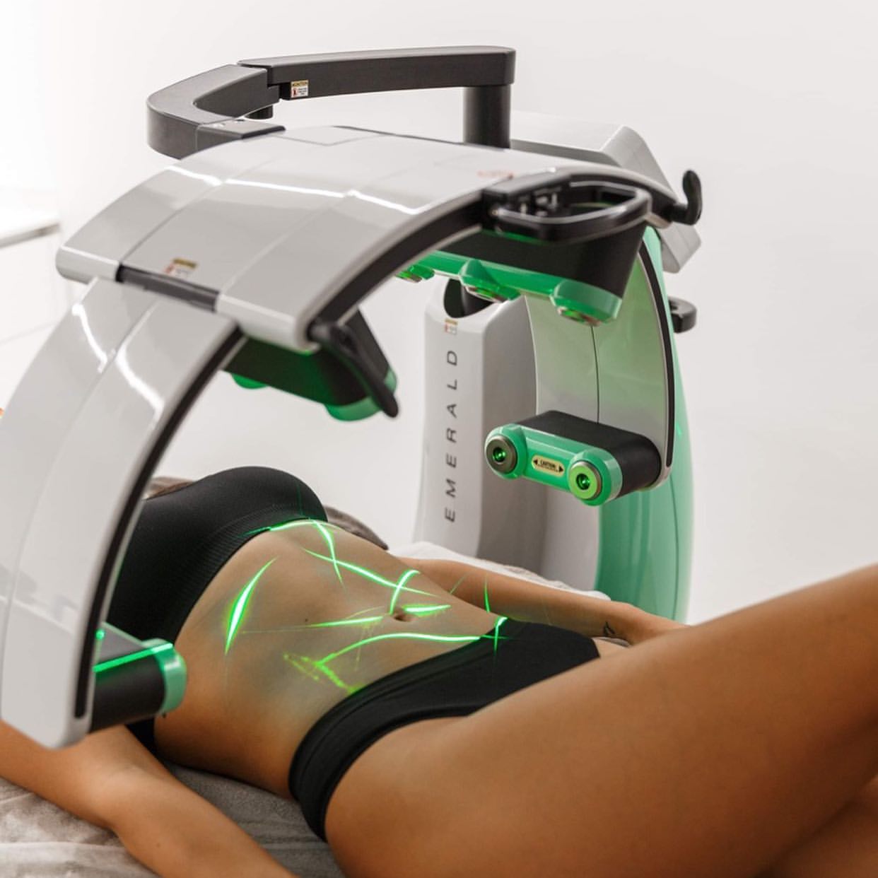 Emerald Laser in Melbourne: A Complete Guide to Non-Invasive Body Contouring at Zelica HealthLand