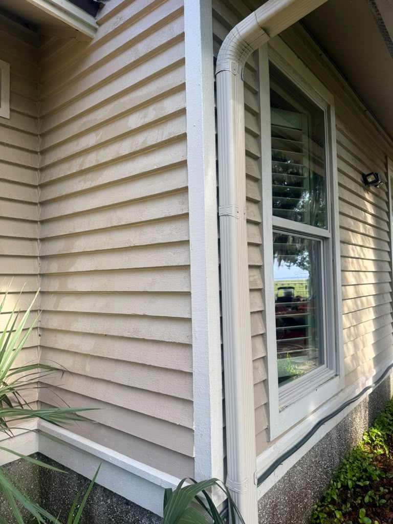 After - House Soft Wash