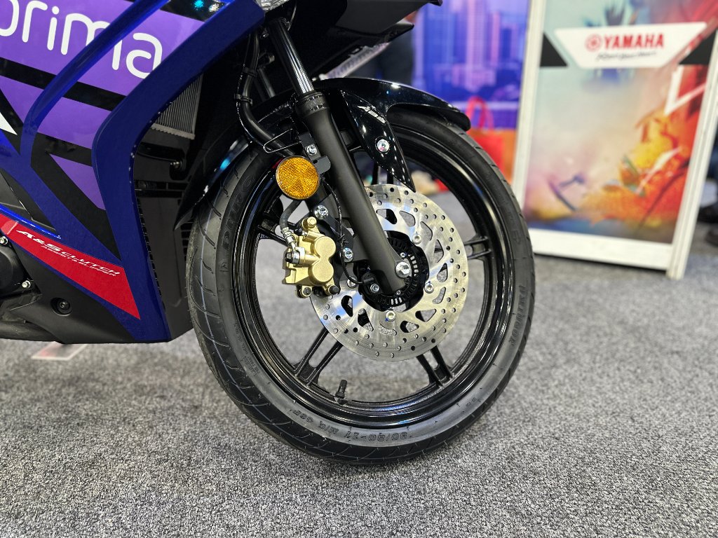 Yamaha Y16ZR-R Pramac Racing Replica — Photo 1