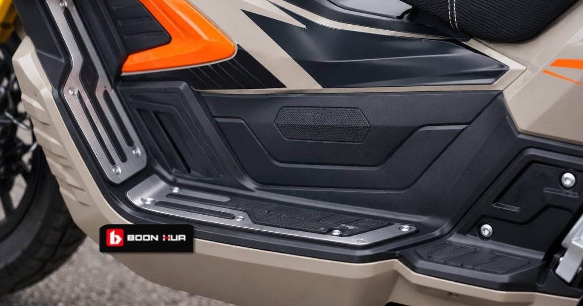 Papan sisi dan pijakan kaki Aveta Falcon 180