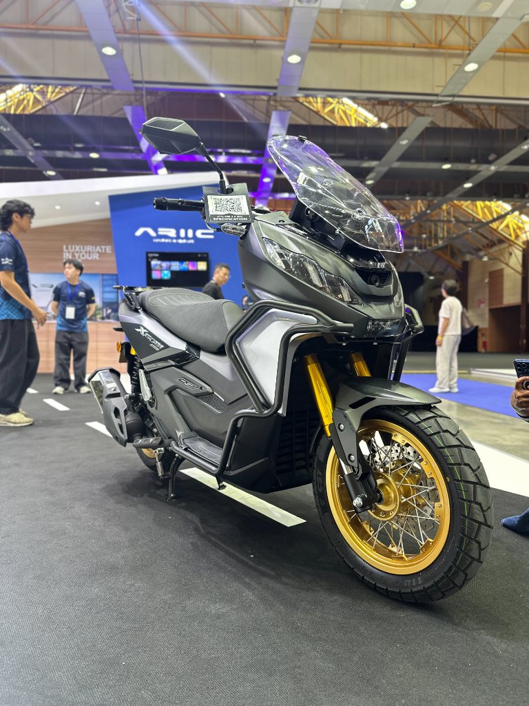 MForce WMOTO 2026 Scooter Lineup: 125cc–300cc Range at Malaysia Bike Show — Boon Hua Motor motorcycle news — photo 2