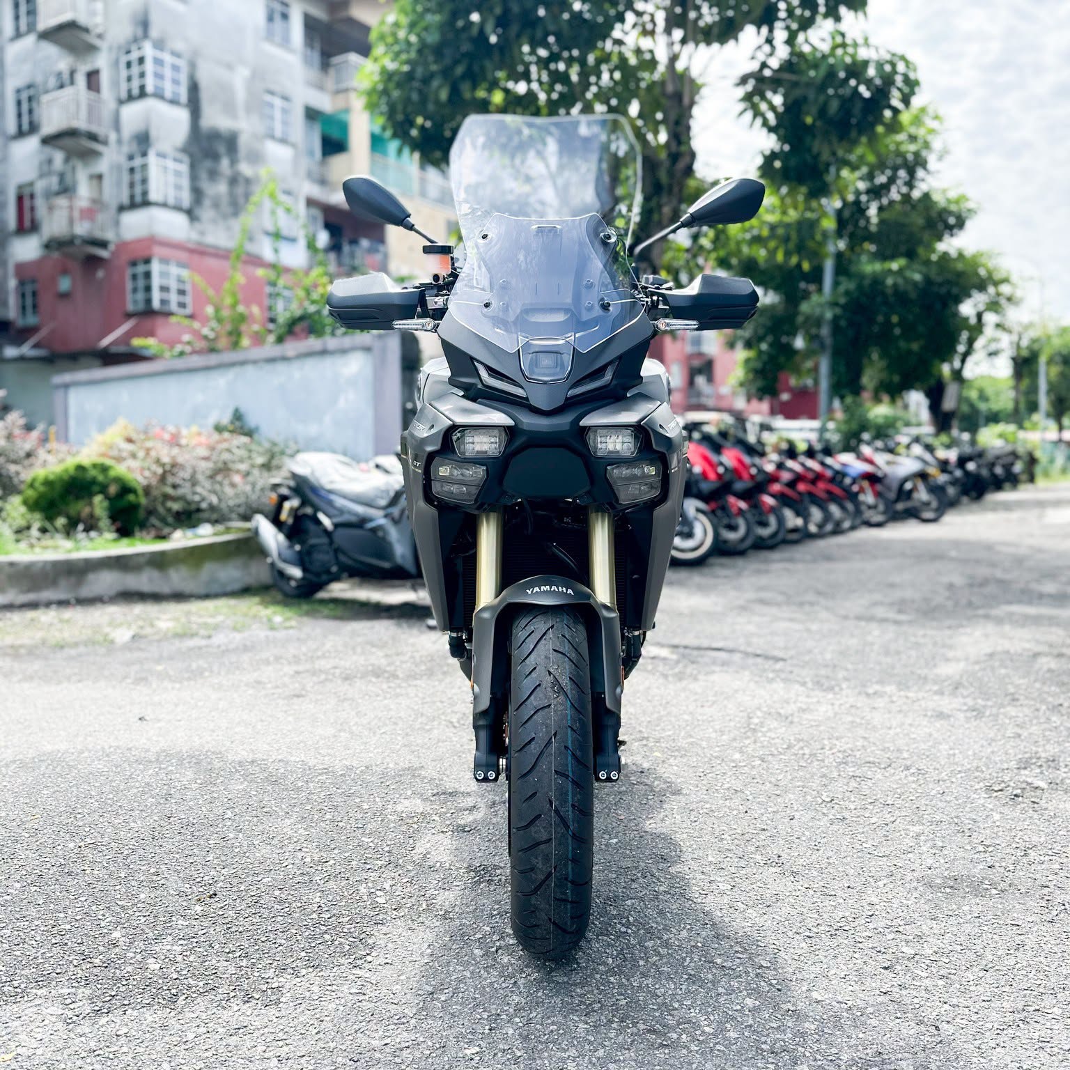Yamaha Tracer GT — motosikal touring yang memerlukan perlindungan insurans komprehensif dan pengiktirafan aksesori tambahan