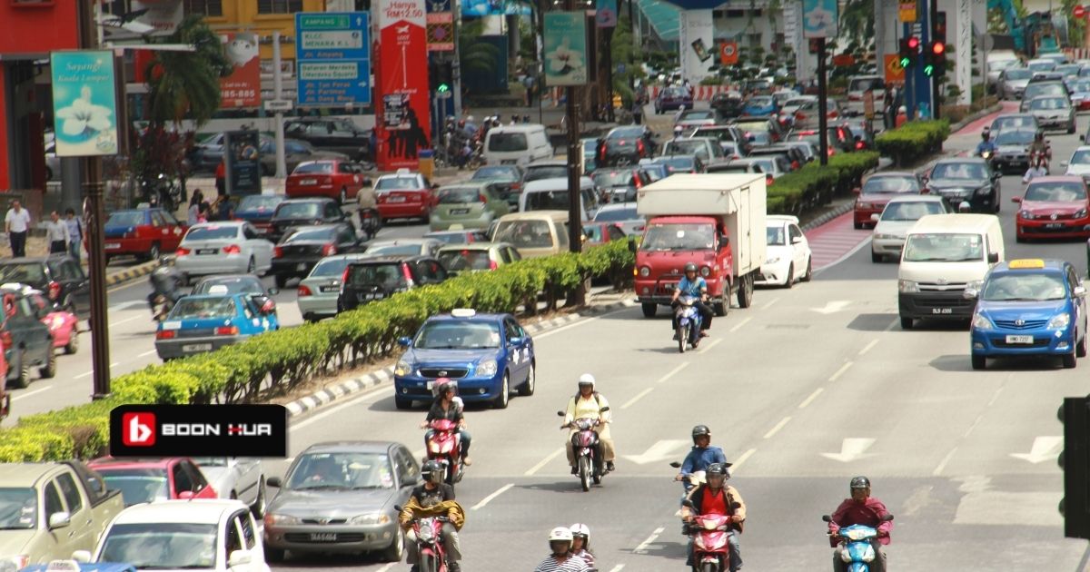 Panduan Defensive Riding Motosikal: Teknik Selamat Semasa Hujan dan Kesesakan Lalu Lintas — Boon Hua Motor motorcycle news