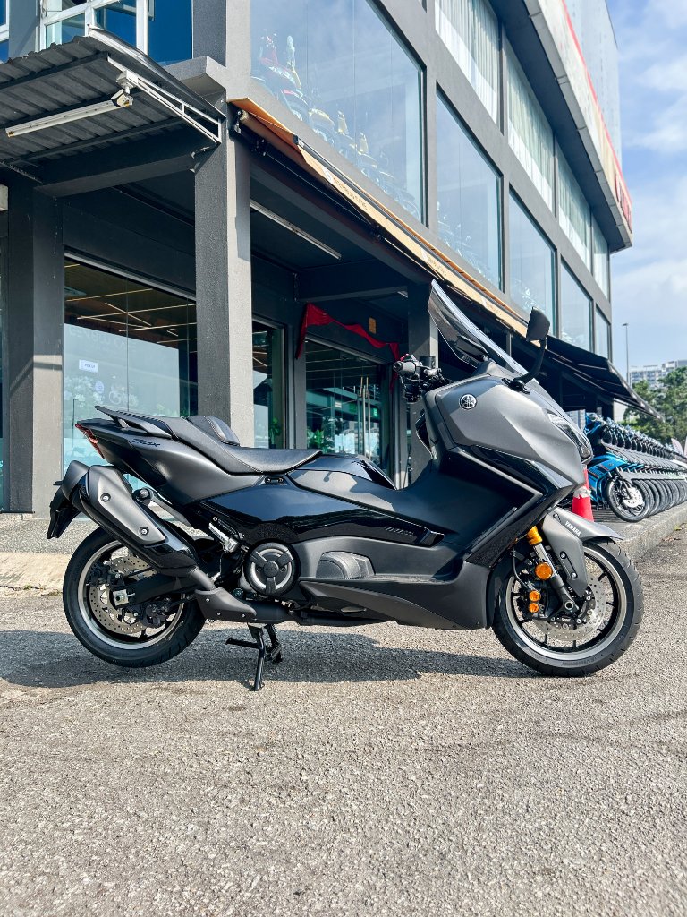 Yamaha TMAX Tech MAX front view at Boon Hua Motor Puchong Selangor