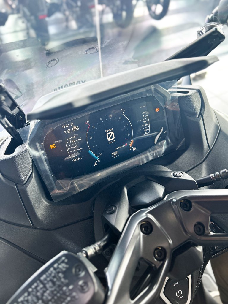 Yamaha TMAX Tech MAX side profile premium maxi-scooter Selangor