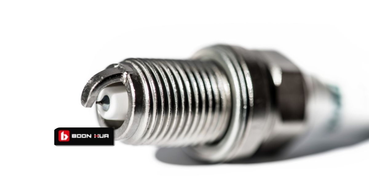 Tanda Spark Plug Motor Rosak: Punca Semput & Susah Start — Boon Hua Motor motorcycle news
