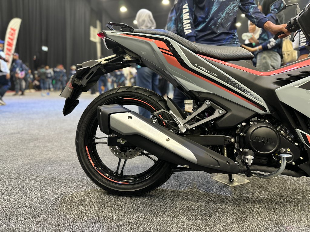 Yamaha Y16ZR-R (Standard) — Photo 3