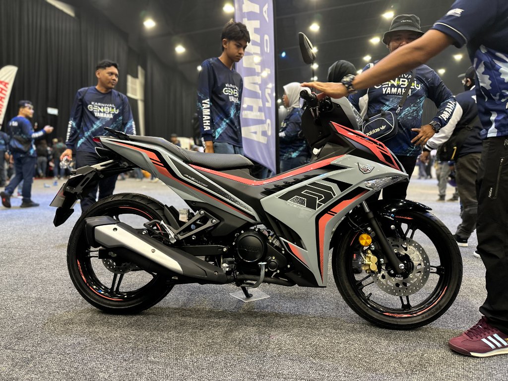 Yamaha Y16ZR-R (Standard) — Photo 2