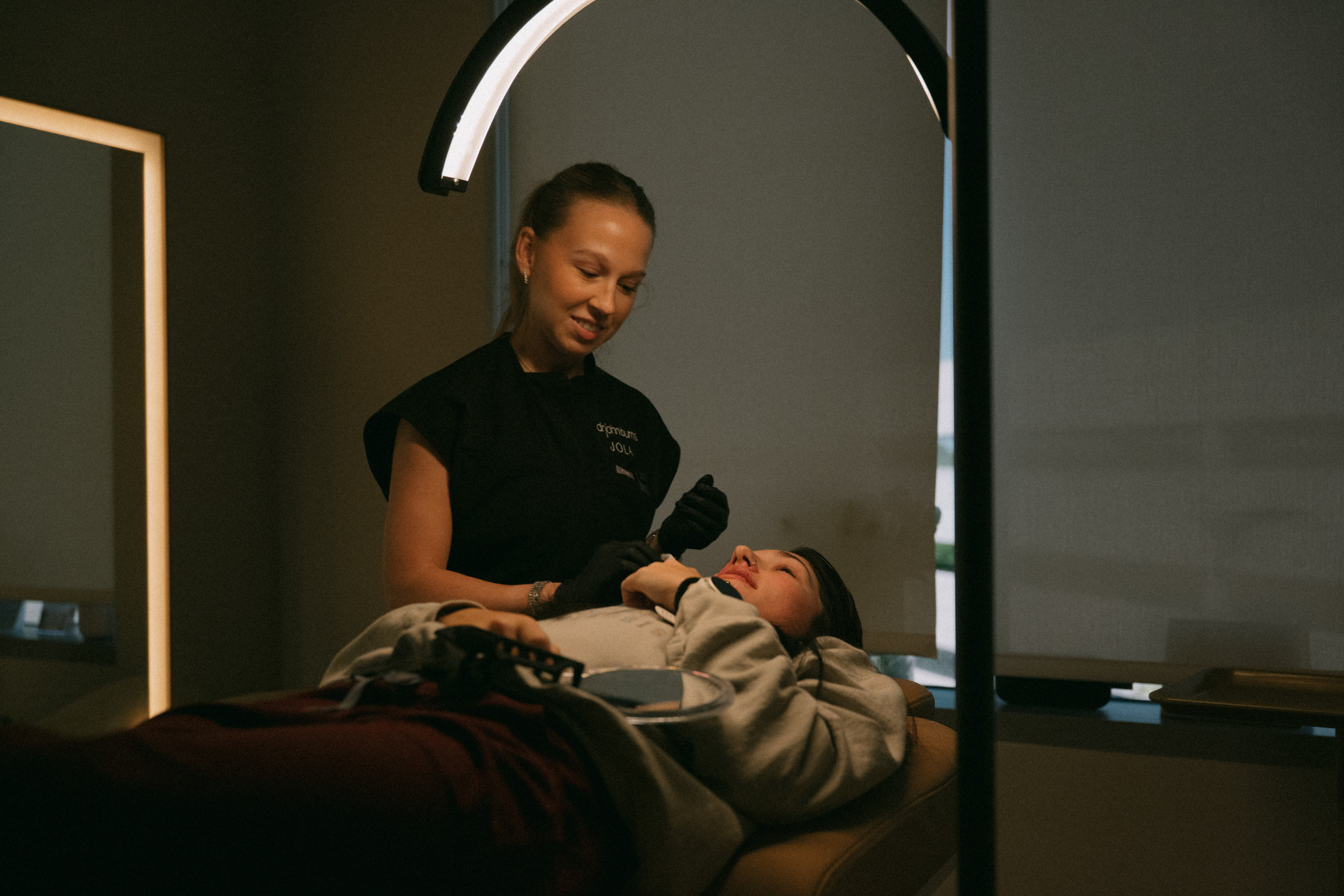 XERF vs. RF Microneedling: Which RF Treatment Is Better for Skin Tightening?