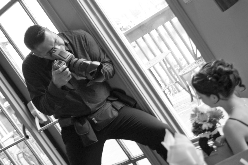 Michael Francis Zeiss behind the scenes at a wedding