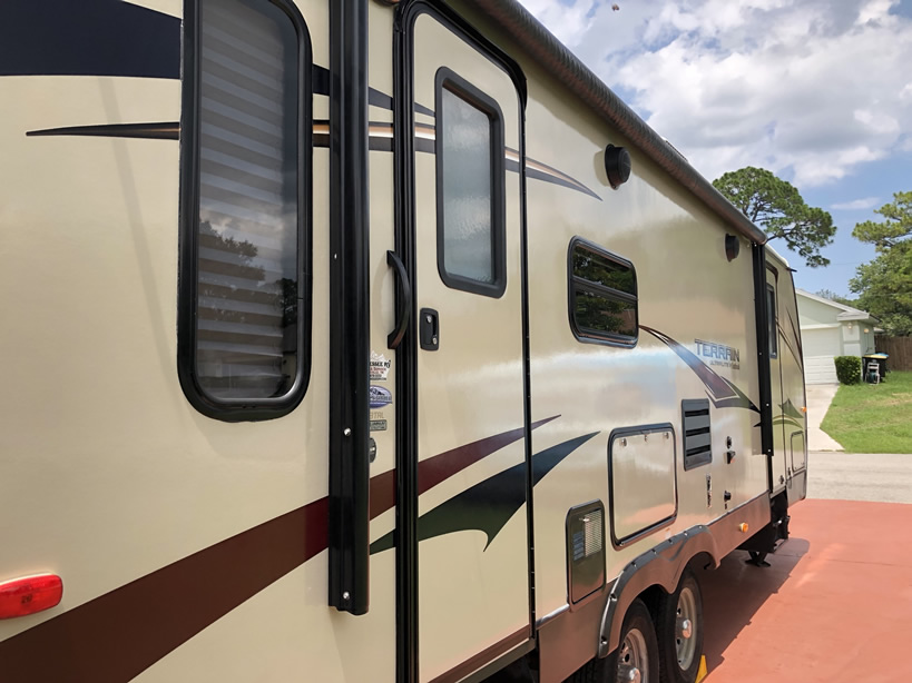 RV motorhome detailing
