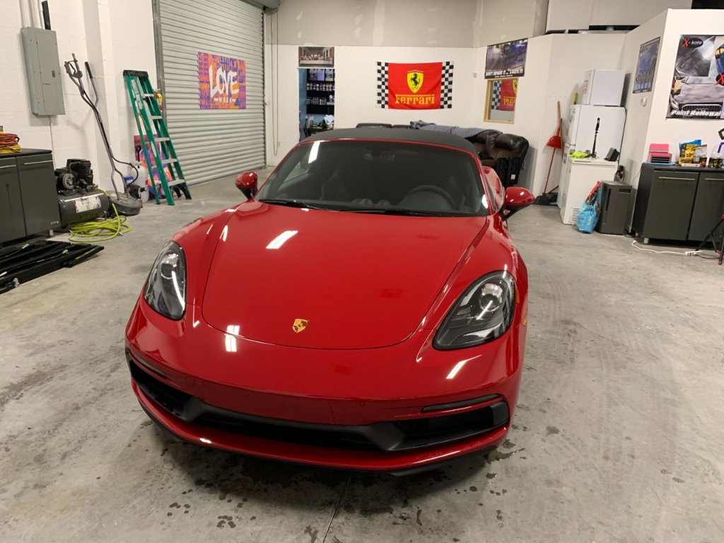 Red Porsche detailing
