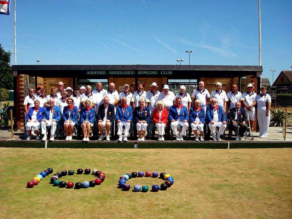 Ashford Bowls Club members