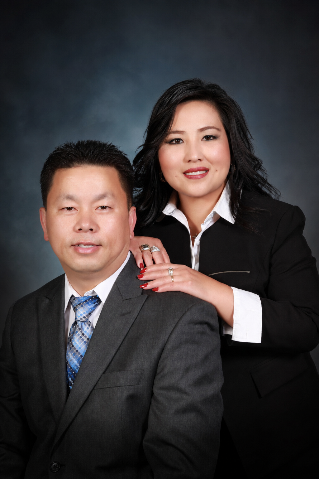 Prosperity Financial Services agency leaders Shinbei Lee and Payeng Lee