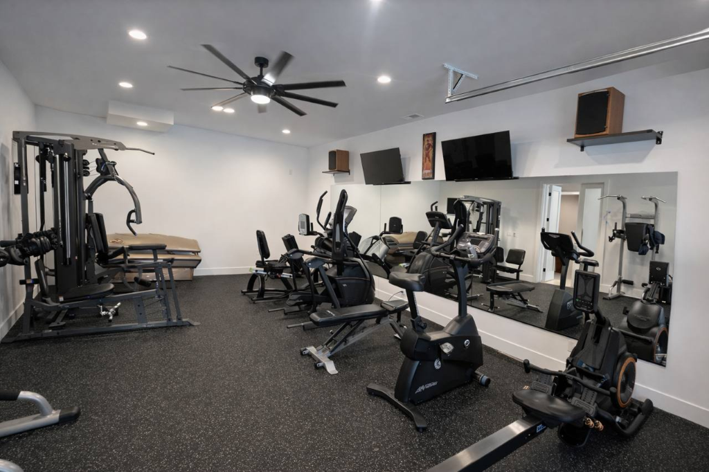 Gym Cleaning – Cincinnati Commercial Cleaning