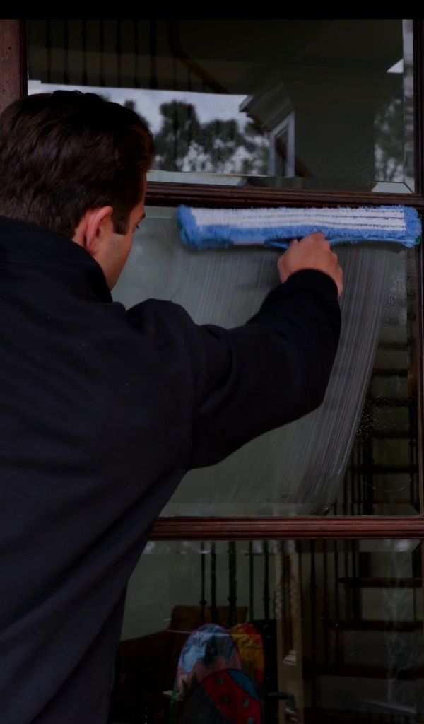 Window soap cleaning