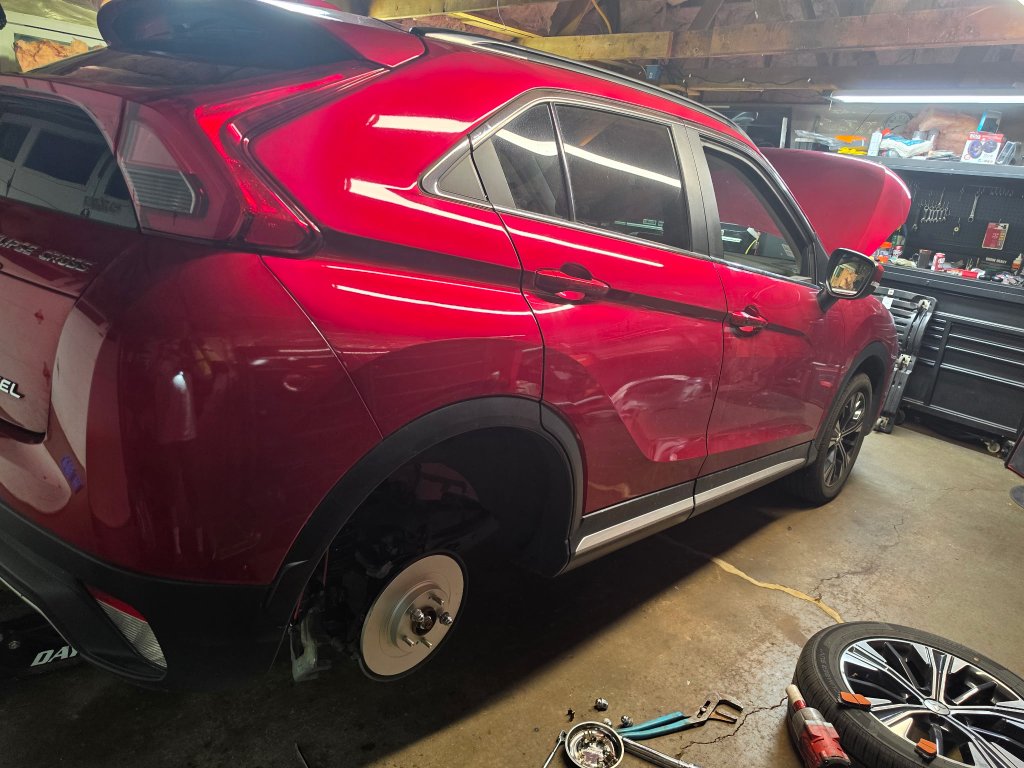 Mobile mechanic at work in St Paul, MN