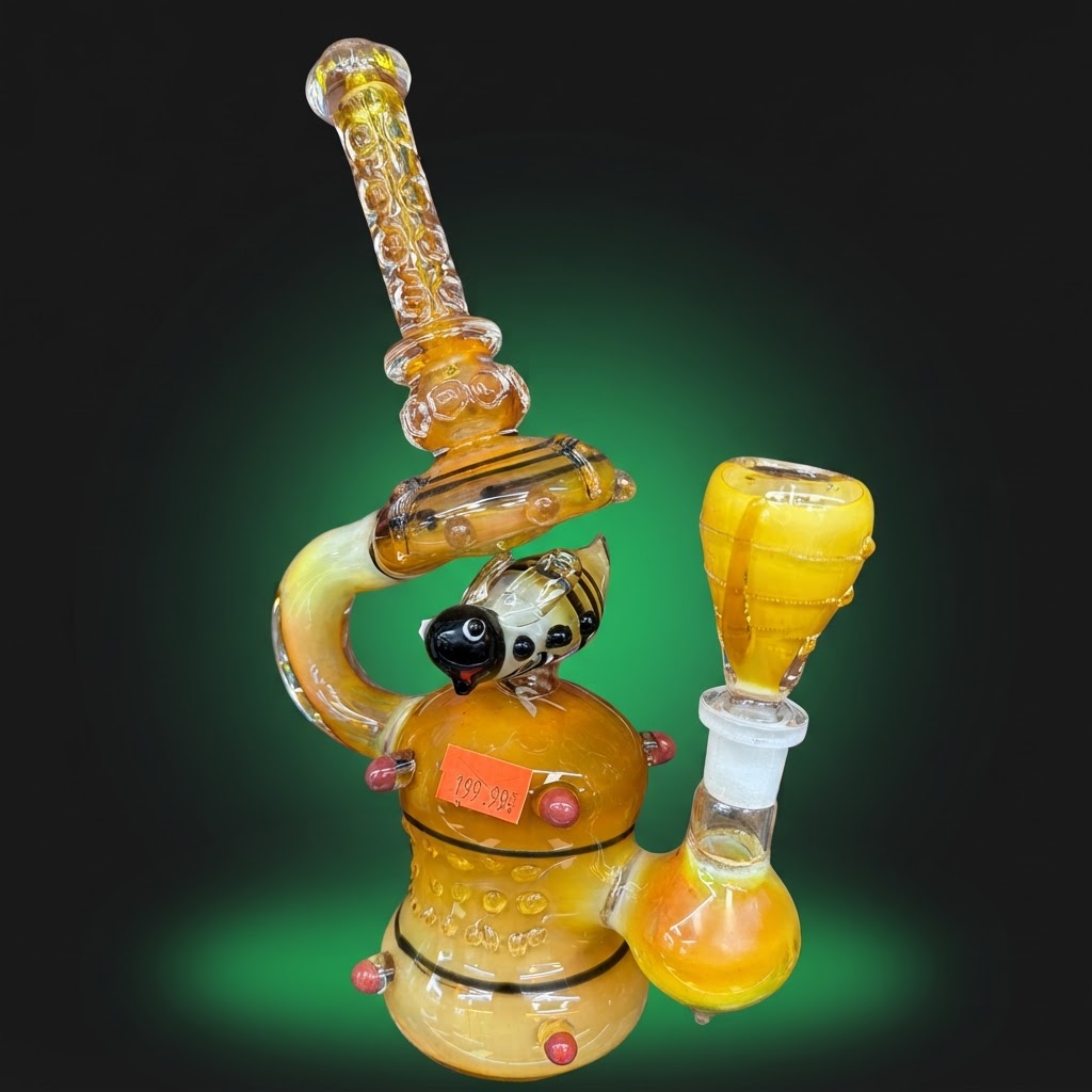 Beehive Themed Glass Water Pipe