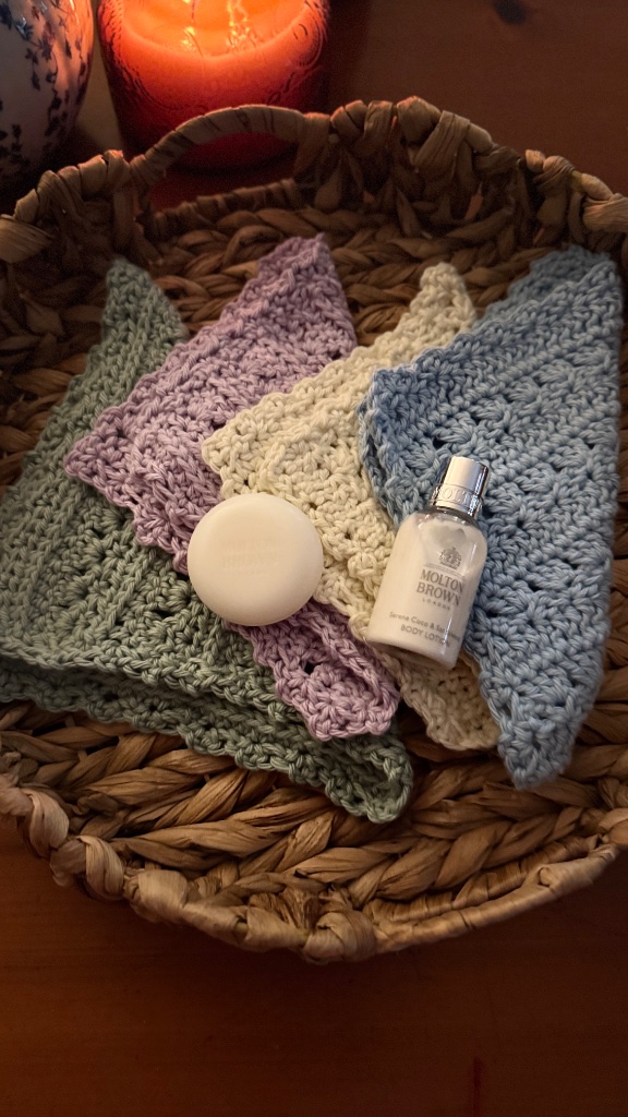 A Little Handmade Spa Basket for Chrissy