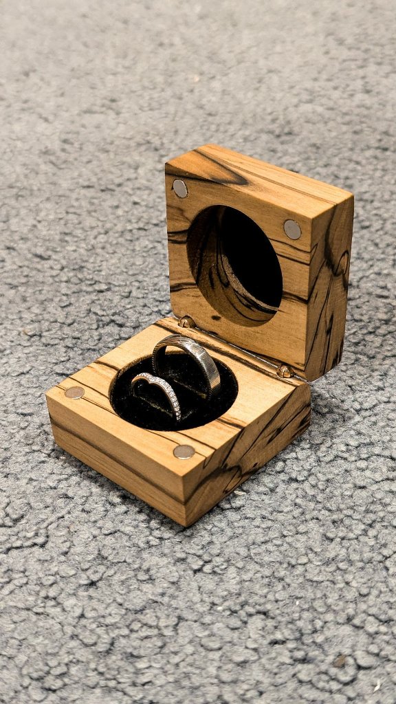 Blackheart Sassafras Engagement Ring Box