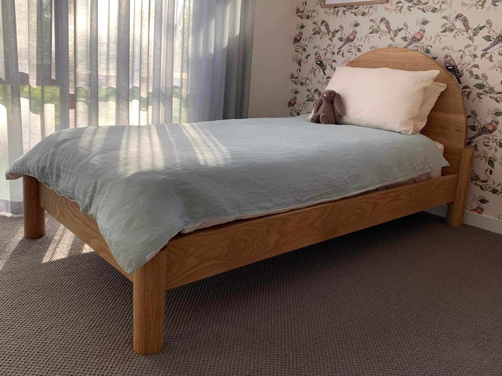 American Oak Single Bed 'Curve'