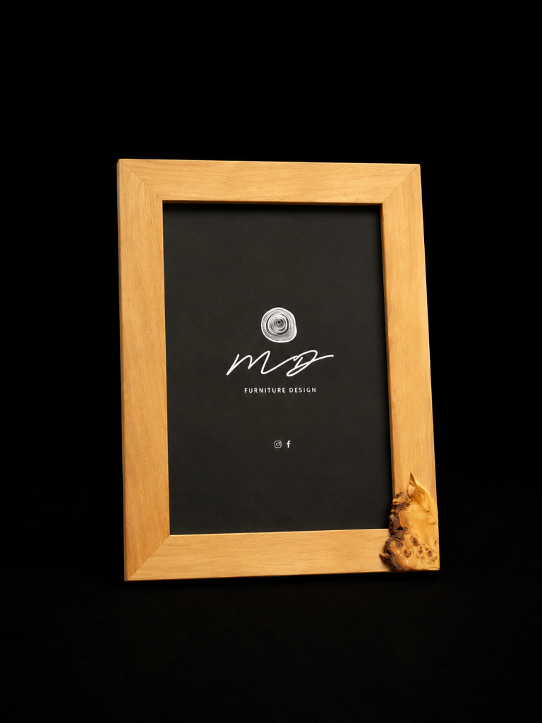 Huon Pine 'A4' Frame w. Single Feature Burl