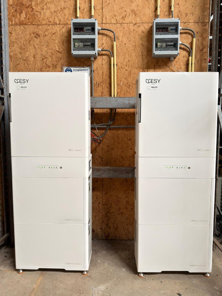 Thuisbatterij 20 kWh: Prijs, Systemen & Voordelen voor Grote Gezinnen