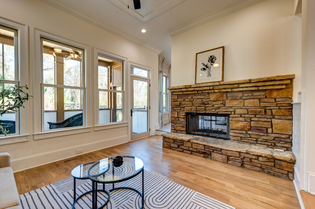 1022 Highland Village Trail gallery 1
