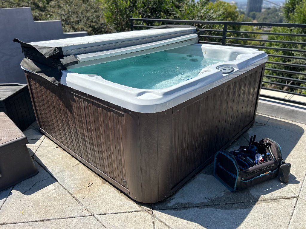 Hot tub repair service in San Fernando Valley